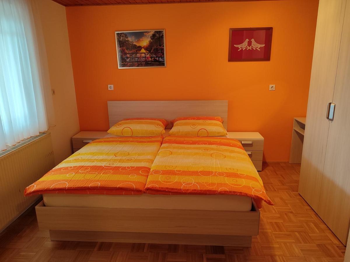 Gostilna Pension Blegos Poljane nad Škofjo Loko Exterior foto