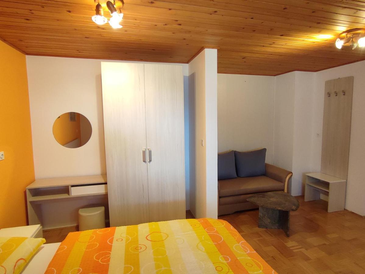 Gostilna Pension Blegos Poljane nad Škofjo Loko Exterior foto