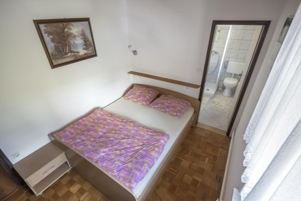 Gostilna Pension Blegos Poljane nad Škofjo Loko Zimmer foto