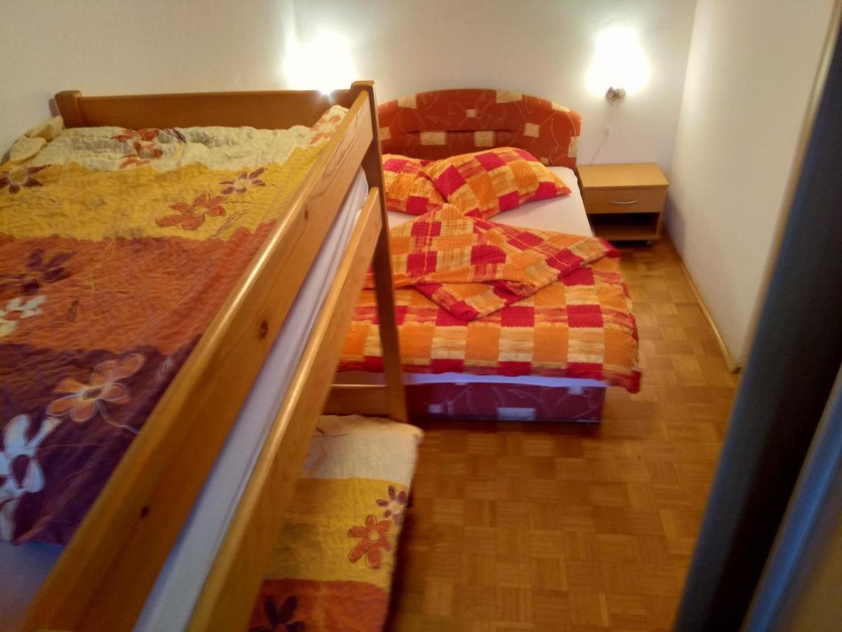 Gostilna Pension Blegos Poljane nad Škofjo Loko Exterior foto